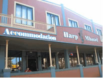 Harp Deluxe Hotel - Tourism Caloundra